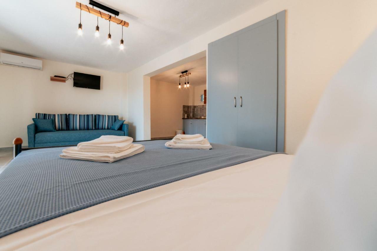 Cyclades Luxury Studios Néa Potídea Kültér fotó