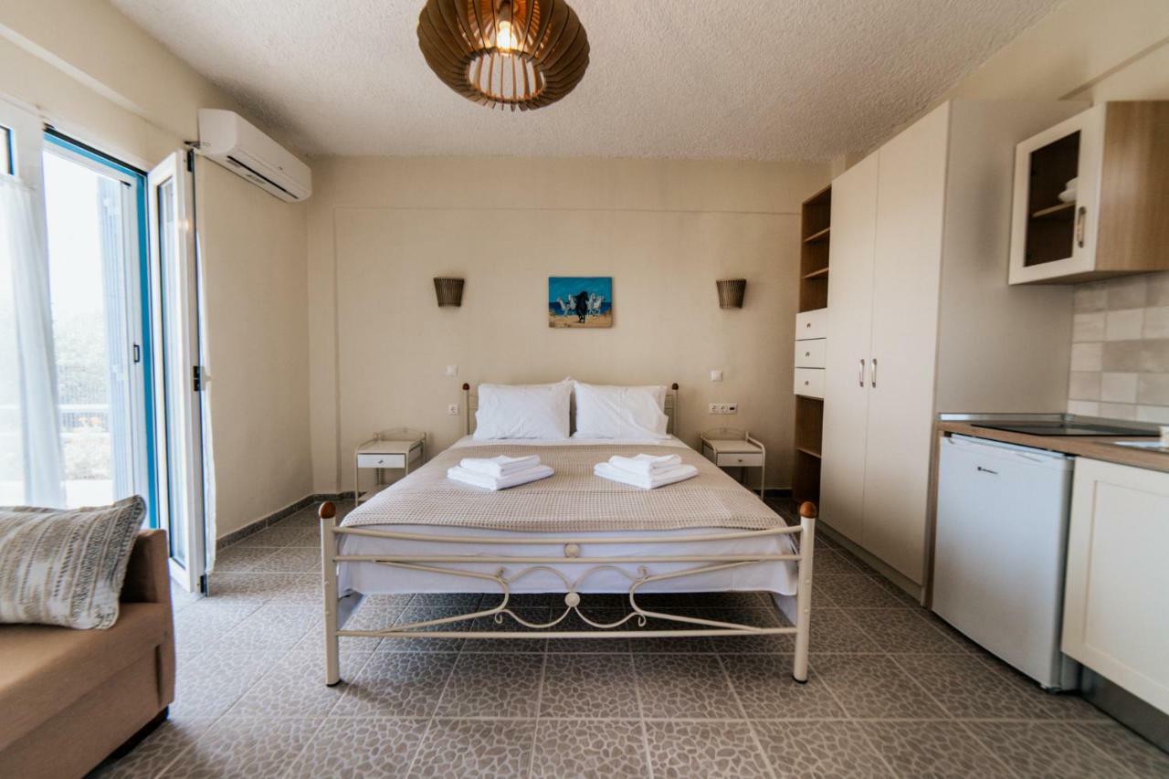 Cyclades Luxury Studios Néa Potídea Kültér fotó